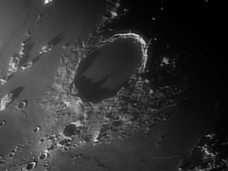 Море дождей на Луне образовалось в результате столкновения с 250-км астероидом