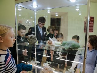 Научно-просветительский проект «Дети-детям» в ГГМ РАН…