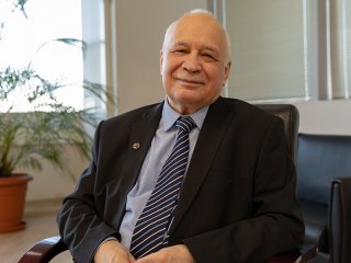 Академик Валентин Аронович Стоник. Фото: Николай Мохначев/Научная Россия