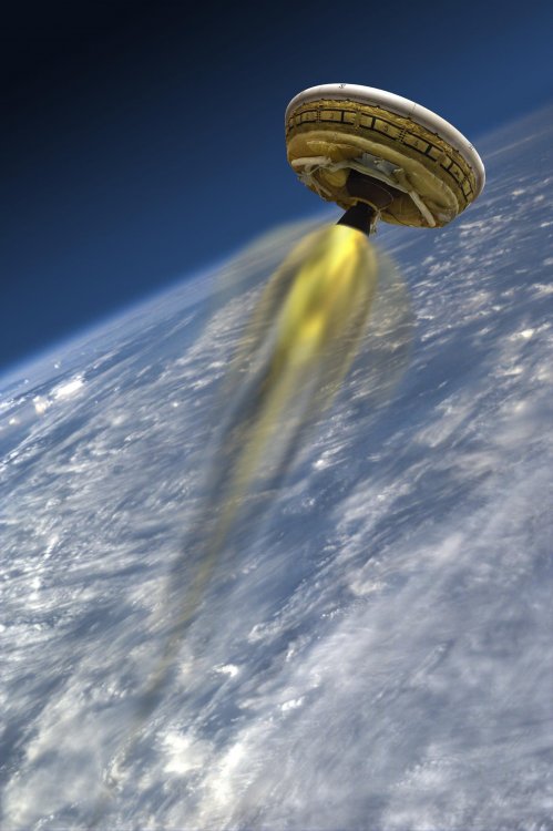NASA испытало «летающую тарелку» для отправки людей на Марс