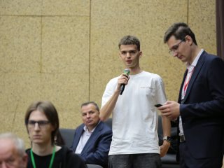 Реальное видео от сгенерированного отличат по специальной «подписи». Фото: Ольга Мерзлякова / Научная Россия