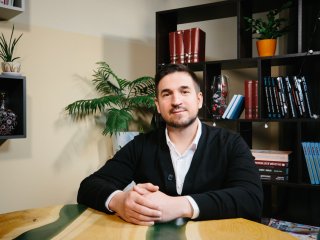 Офтальмолог Вячеслав Пономарев. Фото: Ольга Мерзлякова / «Научная Россия»