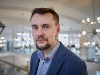 Кандидат химических наук Артем Митрофанов. Фото: Елена Либрик / «Научная Россия»