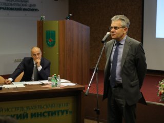 90-летие академика Юрия Моисеевича Кагана.