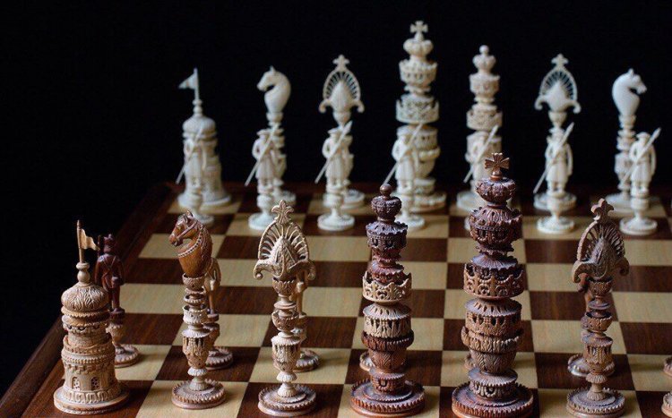 Холмогорская резьба по кости, шахматы