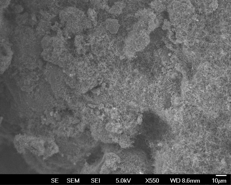 Многослойные углеродные нанотрубки с различным увеличением. Сканирующая электронная микроскопия