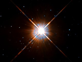 Проксима Центавра — ближайшая к Земле звезда. Фото: ESA/Hubble & NASA / Wikipedia