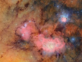 Это изображение объединяет 678 отдельных снимков, сделанных обсерваторией Веры К. Рубин Национального научного фонда и Министерства энергетики США всего за семь часов наблюдений. Фото: © NSF-DOE Vera C. Rubin Observatory