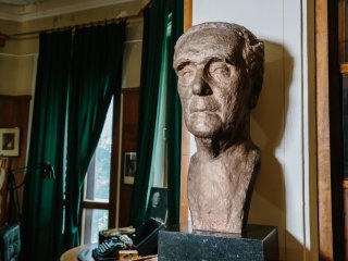 В музее П.Л. Капицы в ИФП РАН. Фото: Ольга Мерзлякова / «Научная Россия»