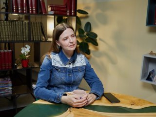 Корреспондент портала «Научная Россия» Янина Хужина. Фото: Елена Либрик / «Научная Россия»