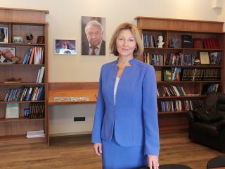 Академику Фортову — 80 лет! В ОИВТ РАН открылась мемориальная доска в память о великом ученом. Фото: Ольга Мерзлякова / Научная Россия