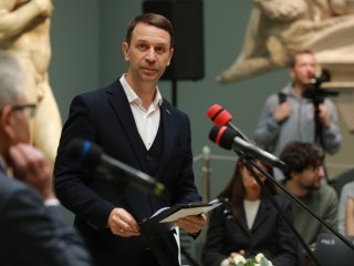 Лауреатов премии OGANESSON–2025 наградили в зале Микеланджело Пушкинского музея. Фото: Николай Малахин / Научная Россия