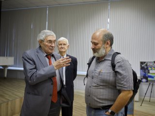 Пленарная сессия «Наука на пилотируемых орбитальных станциях» состоялась в ИКИ РАН 6 апреля. Фото: Елена Либрик / «Научная Россия»