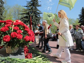 В МГУ почтили память защитников Отечества. Фото: Ольга Мерзлякова / Научная Россия