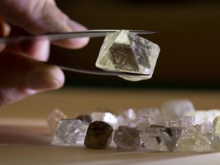 Как ускорить созревание искусственных алмазов