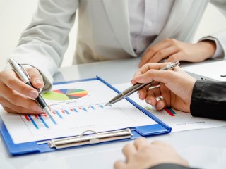 Тонкие психологические манипуляции подталкивают к верным финансовым решениям