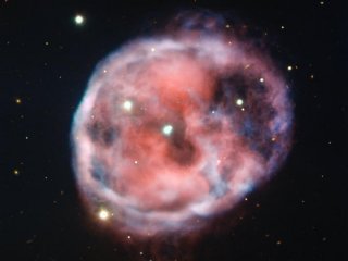 Астрономы ESO получили цветное изображение туманности Череп