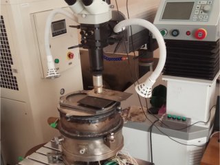 Экспериментальная установка лазерной сварки в вакууме_1