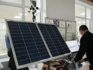 Прототип солнечно-ветровой установки с ветрогенератором роторного типа, разработанной учеными