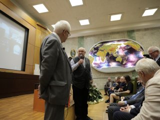 Академик Роберт Нигматулин выступил в Институте океанологии РАН в честь своего юбилея. Фото: Ольга Мерзлякова / «Научная Россия»