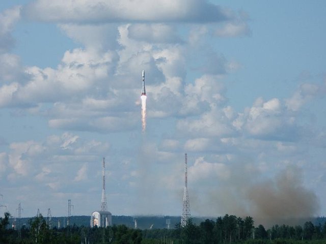 Ракета «Союз-2.1б» с двумя гелиогеофизическими спутниками «Ионосфера-М» стартовала с космодрома Восточный 25.07.2025. Фото Иван Тимошенко  Артём Пылаев