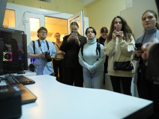 Живые реликты, механика памяти и эволюция нервной системы. Студенческий тур в ИВНД и НФ РАН. Фото: Николай Малахин / «Научная Россия»