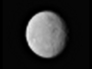 Космический зонд сфотографировал карликовую планету Церера