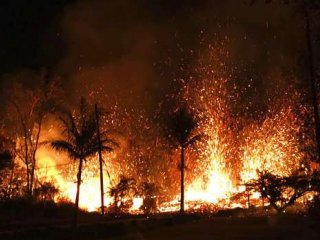 Вулкан Килауэа на Гавайях разрушил 9 домов