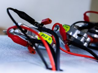 Электрохимические ячейки для тестирования новых материалов, разработанные в МГУ. Фото: © Александра Кучерова/МГУ