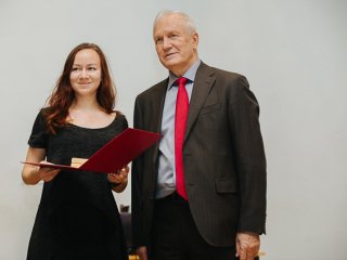 Состоялась церемония награждения молодых ученых медалями РАН