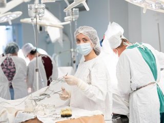 Хирурги КФУ разработали уникальную методику операции на предстательной железе