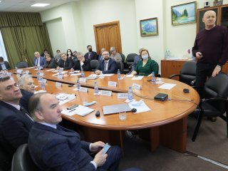 Фоторепортаж о поездке президента РАН А.М. Сергеева в Новосибирск.…