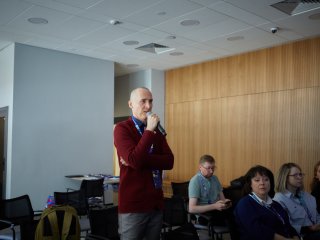 На фотонах и нейтральных атомах: журналистам показали квантовые вычислители МГУ. Фото: Елена Либрик / «Научная Россия»