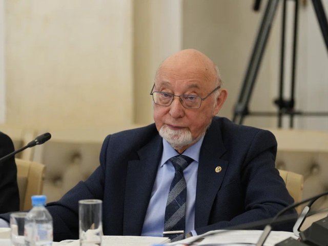 РАН рекомендует довести долю расходов на фундаментальную науку. Фото: пресс-служба РАН