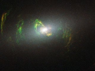 Телескоп Хаббл зафиксировал зеленых призраков