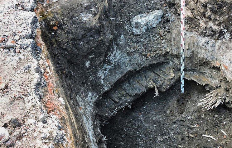 Кабак XVIII века раскопан на Театральной площади в Москве