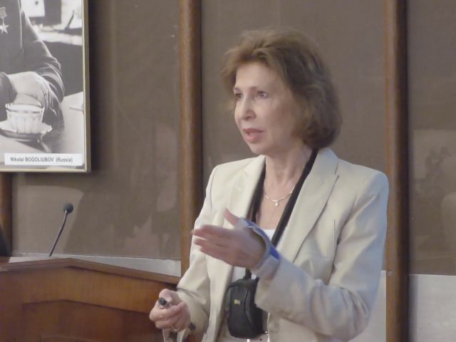 Валерия Першина: Химическое поведение сверхтяжелых элементов в газофазных экспериментах