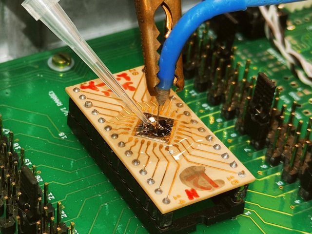 Измерительная ячейка. Фото: НОШ МГУ 