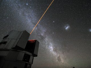 Прибор GRAVITY для телескопа в Чили проверяет теорию относительности